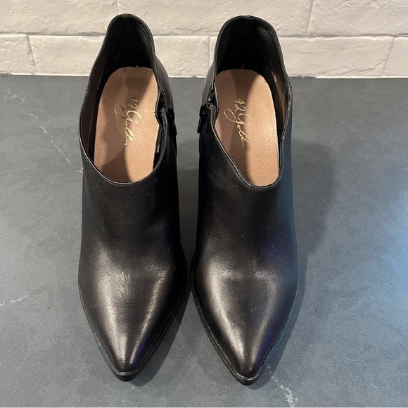 42 Gold sz 10 Koral black leather pointy toe heeled boots - Picture 11 of 16